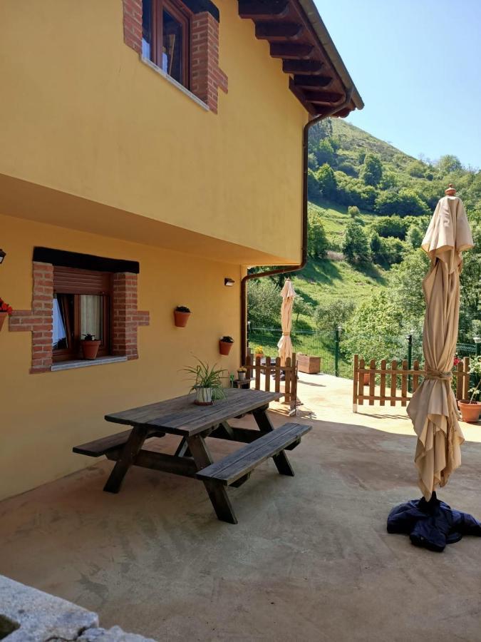 Carroceu Rural Cangas de Onís Exterior foto