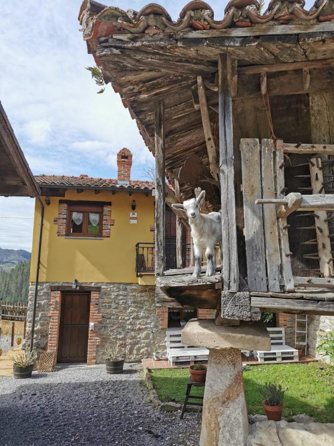Carroceu Rural Cangas de Onís Exterior foto
