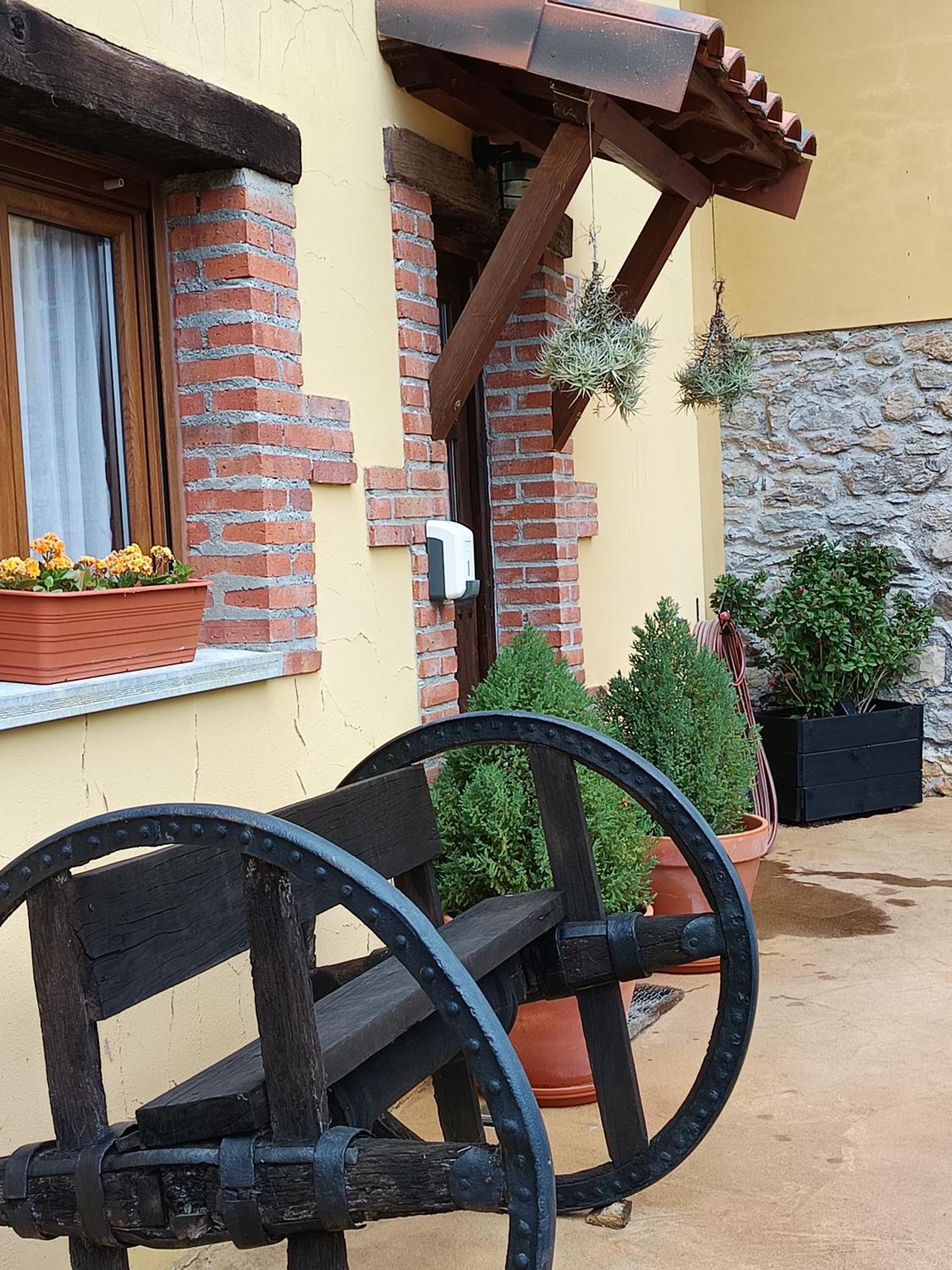 Carroceu Rural Cangas de Onís Exterior foto